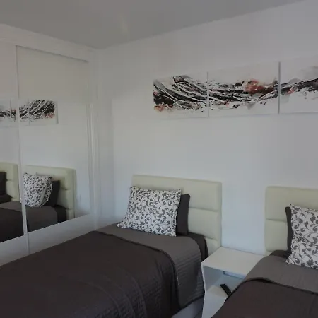 Gracioseros 209-2bed -1st Floor-a/c-uk Tv-wifi * بويرتو ذيل كارمين